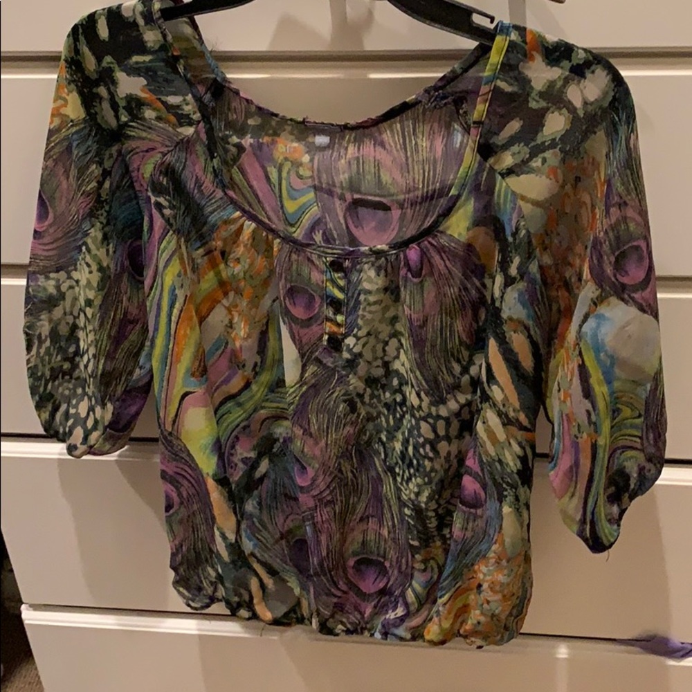 Light quarter leave shirt